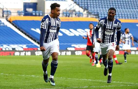 פריירה חוגג. ווסט ברומיץ' לא מוותרת // צילום: רויטרס