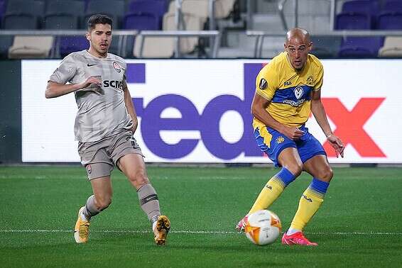 סן חיים מול מנור סולומון // צילום: עמי שומן