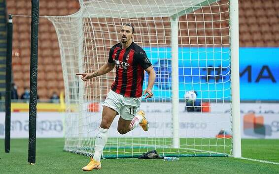זלאטן איברהימוביץ' חוגג. הגיל זה רק מספר // צילום: אי-פי