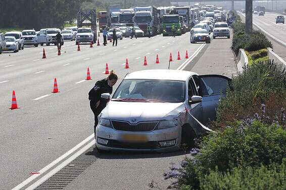 זירת הרצח של עומאר אבו-סעלוק, בצומת נחשונים, בדצמבר // צילום: קוקו