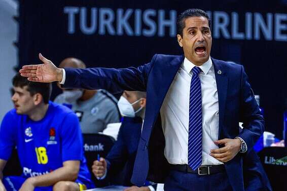 ספרופולוס. לא הגיעו // צילום: EPA