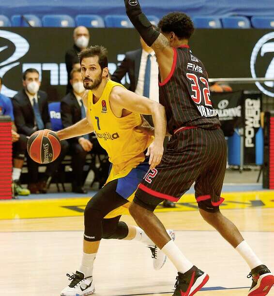 עומרי כספי, הערב בהיכל // צילום: אלן שיבר