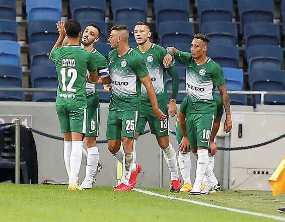 מפגש קשה לאדומים דווקא מול מוליכת הליגה // צילום: אלן שיבר