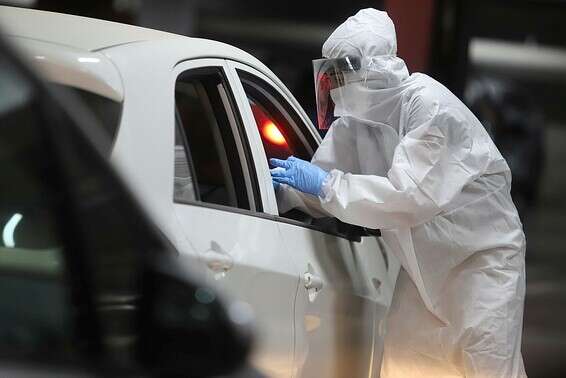 מאמצים להרחיב את הבדיקות. בדיקת קורונה במודיעין // צילום: יהונתן שאול