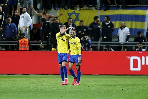 גולסה ואצילי חוגגים את השני // צילום: אלן שיבר