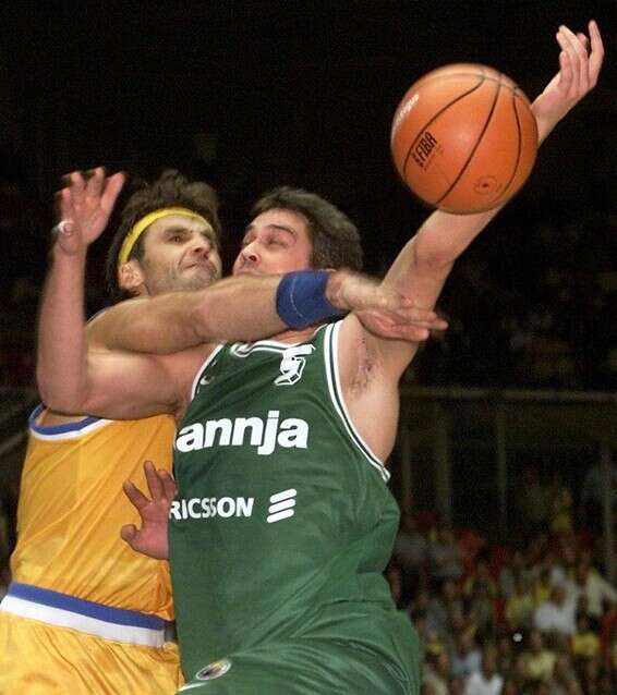 שוב בצהוב. שלם עם עצמו // צילום: AFP