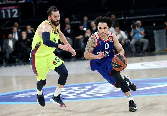 לארקין (מימין). "הכי טוב באירופה" // צילום: Anadolu Agency