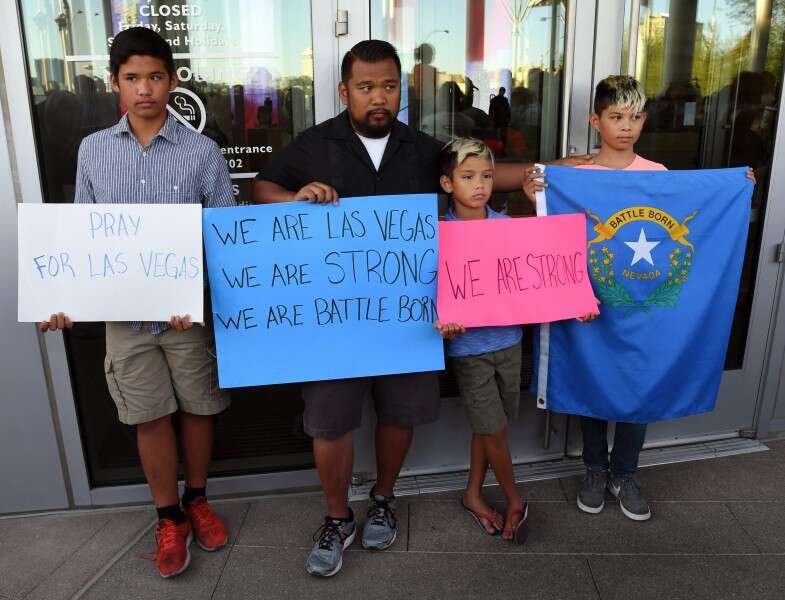 "התפללו עבור לאס וגאס" // צילום: איי.אף.פי