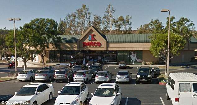 חנות פטקו. "החברה אינה יכולה לשנות את מהות המכרסם" // צילום: פייסבוק