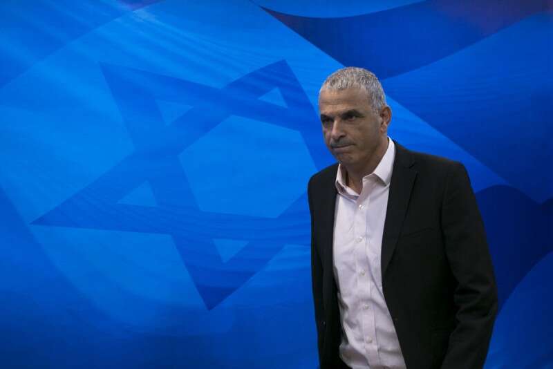 השר כחלון. "העיניים נשואות אליו" // צילום: אוליבייה פיטוסי