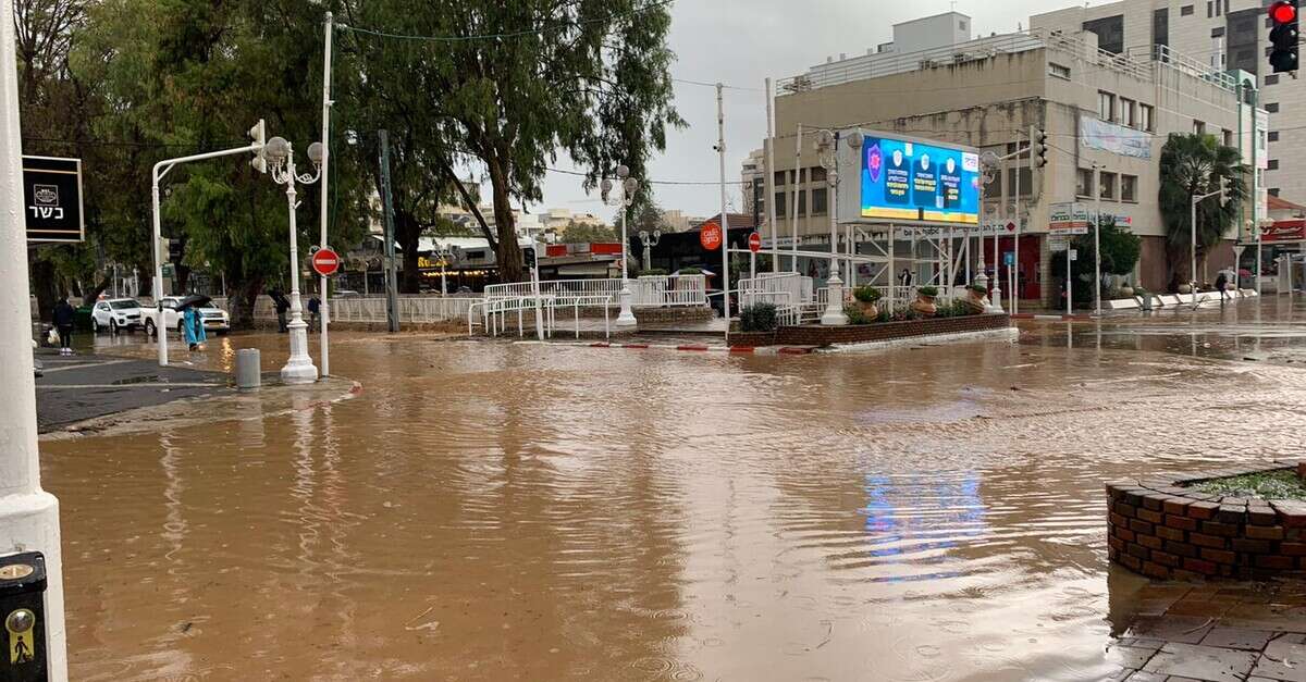 Due to flooding: All entrances to Nahariya were blocked