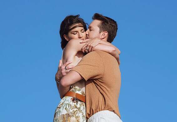 הם התאהבו אחת בשנייה ואנחנו התאהבנו במסך. דניס והדר // צילום: פיני סילוק