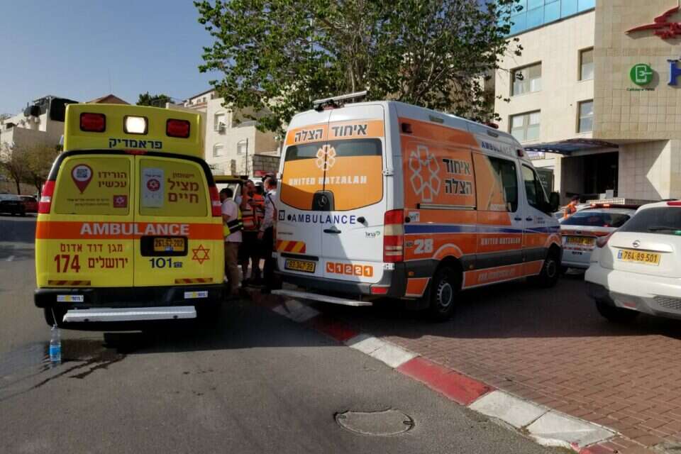 כוחות רפואה בזירת האירוע , איחוד והצלה