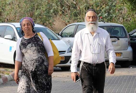 עם אשתו, שושנה. לא משתמשים בגוגל, בגלל שהוא "אנטי טראמפ" // צילום: גדעון מרקוביץ