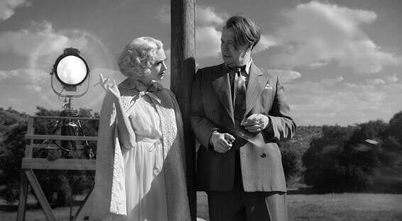 מוביל עם עשר מועמדויות. "מאנק"