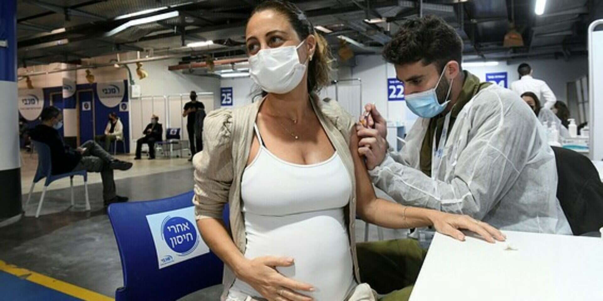 נשים הריוניות מתחסנות במתחם מכבי בגבעתיים (ארכיון) , יוסי זליגר 