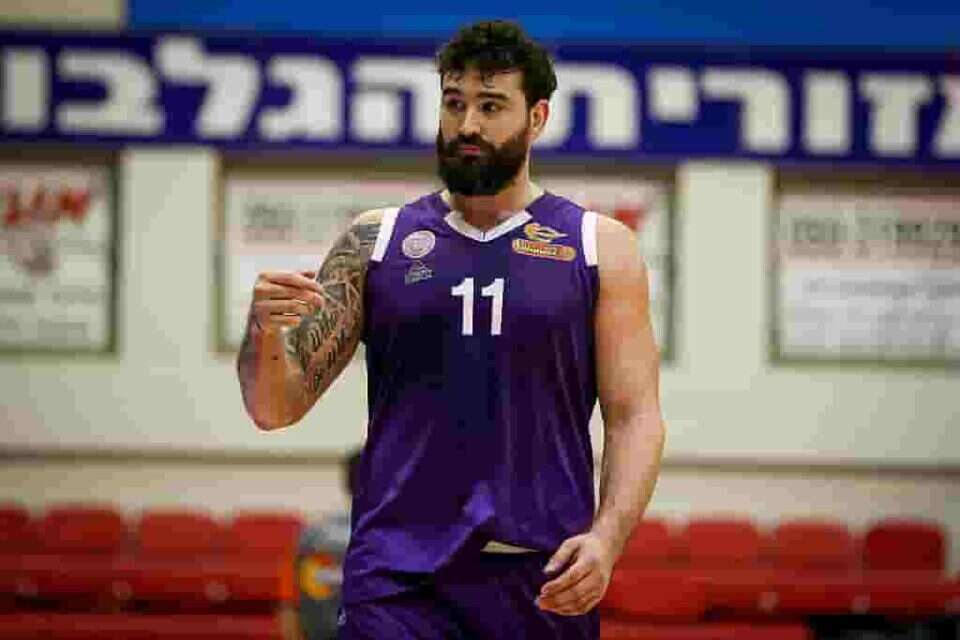 ג'ו אלכסנדר. עדיין פנוי , מאור אלקסלסי