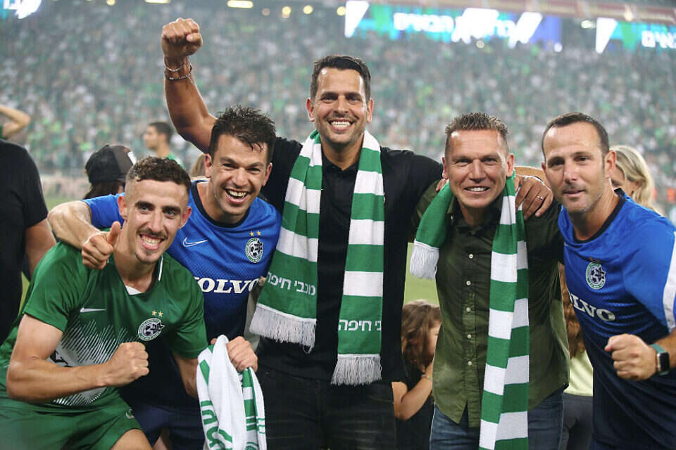 בכר, חזיזה והצוות המקצועי. אלופים , אלן שיבר