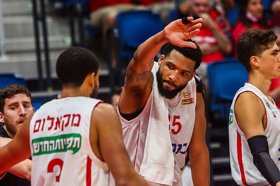 שחקני הפועל ירושלים חוגגים , צילום: אורן בן חקון