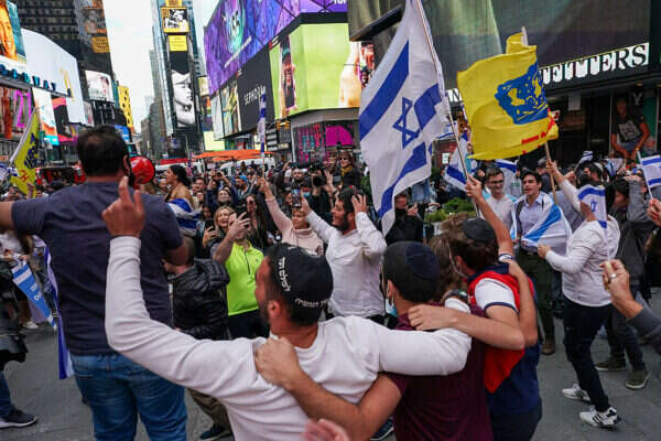 https://www.israelhayom.co.il/wp-content/uploads/2021/05/RTR-L-PALESTINIANS-PROTEST-NEW-YORK-14-600x400.jpg