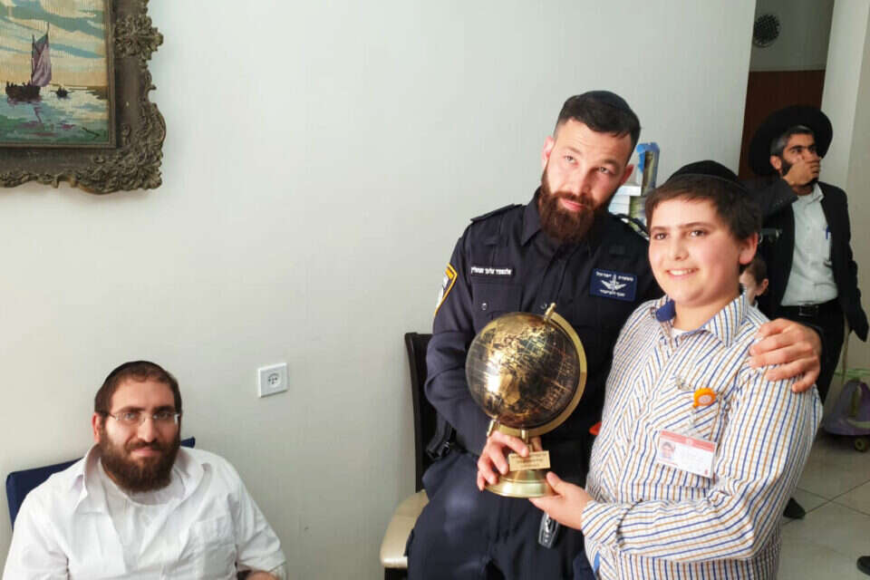 רס"ר נפתולין עם הילד שמואל חיות , דוד ברעם