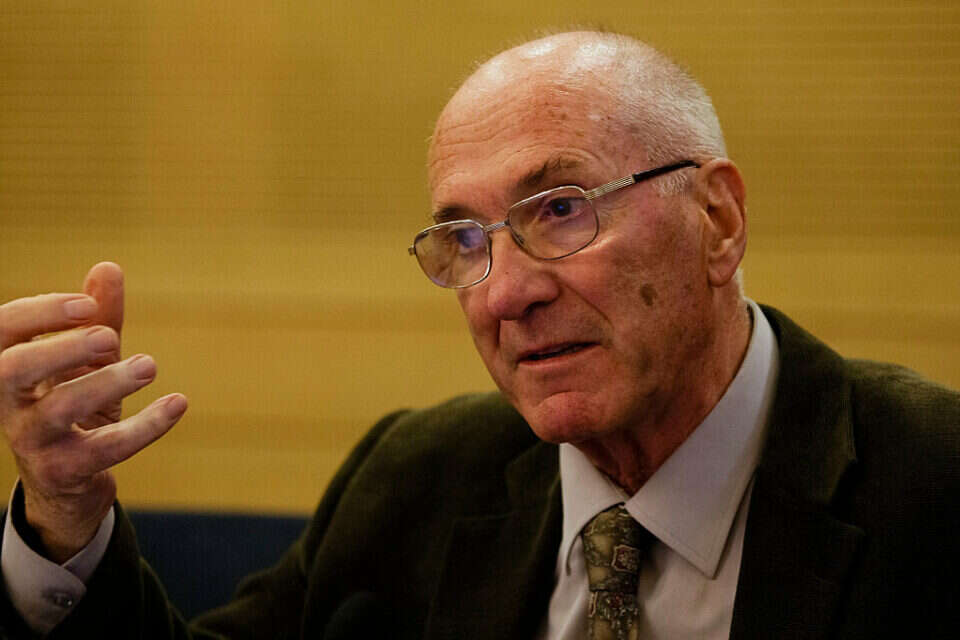 פרופ' ארנון סופר ז"ל , דודי ועקנין