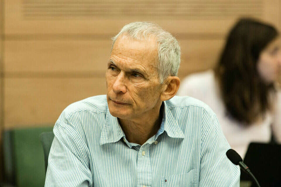 השר לביטחון פנים עמר בר לב , דודי ועקנין