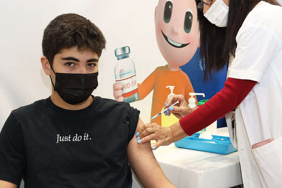 נער מתחסן , קוקו