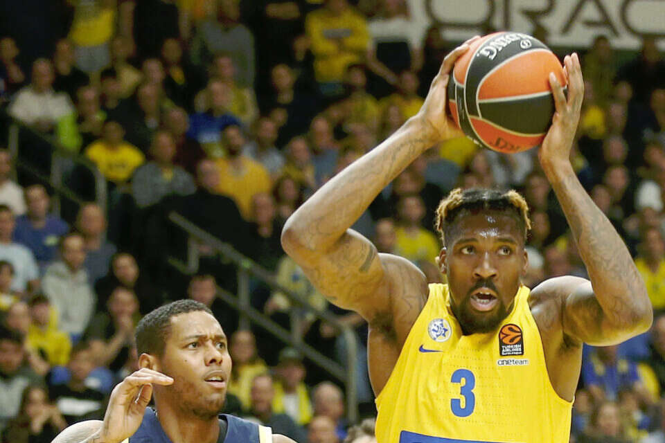 מדליית הכסף השכר של שחקני מכבי ת א נחשף