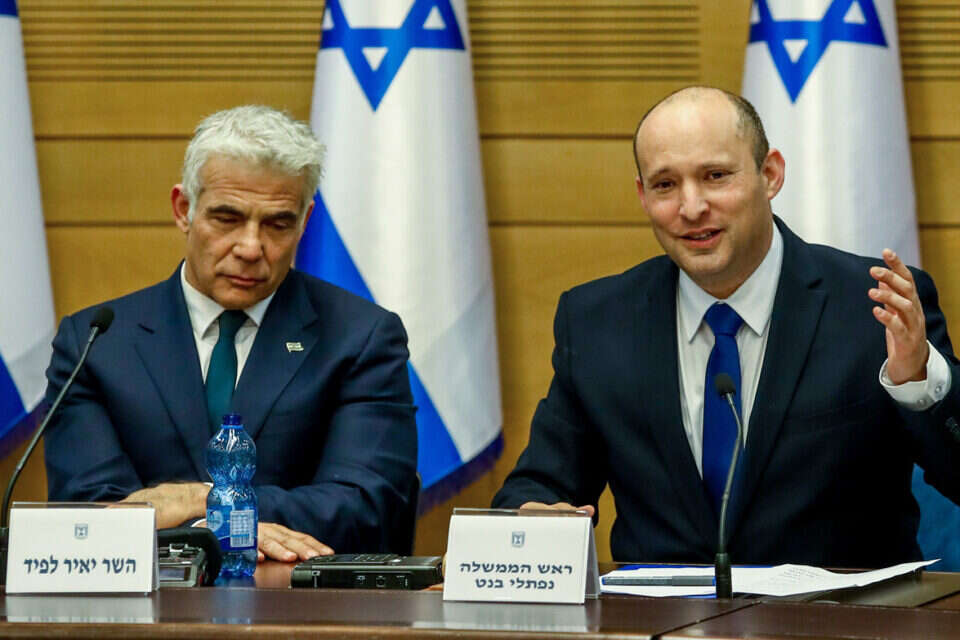 רה"מ בנט ושר החוץ לפיד , אורן בן חקון