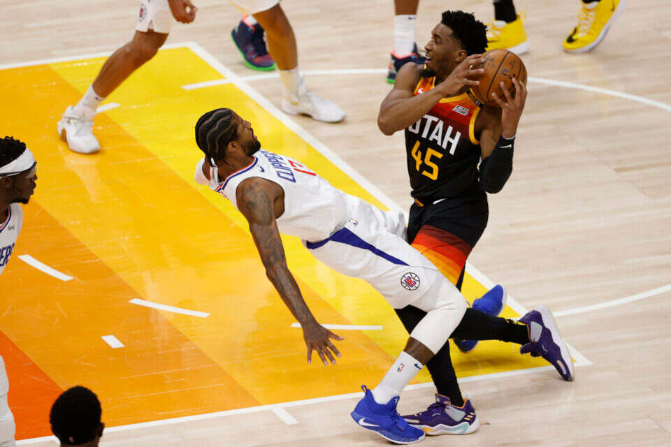 מיטשל. בקליפרס לא ידעו איך לעצור אותו , צילום: USA TODAY Sports