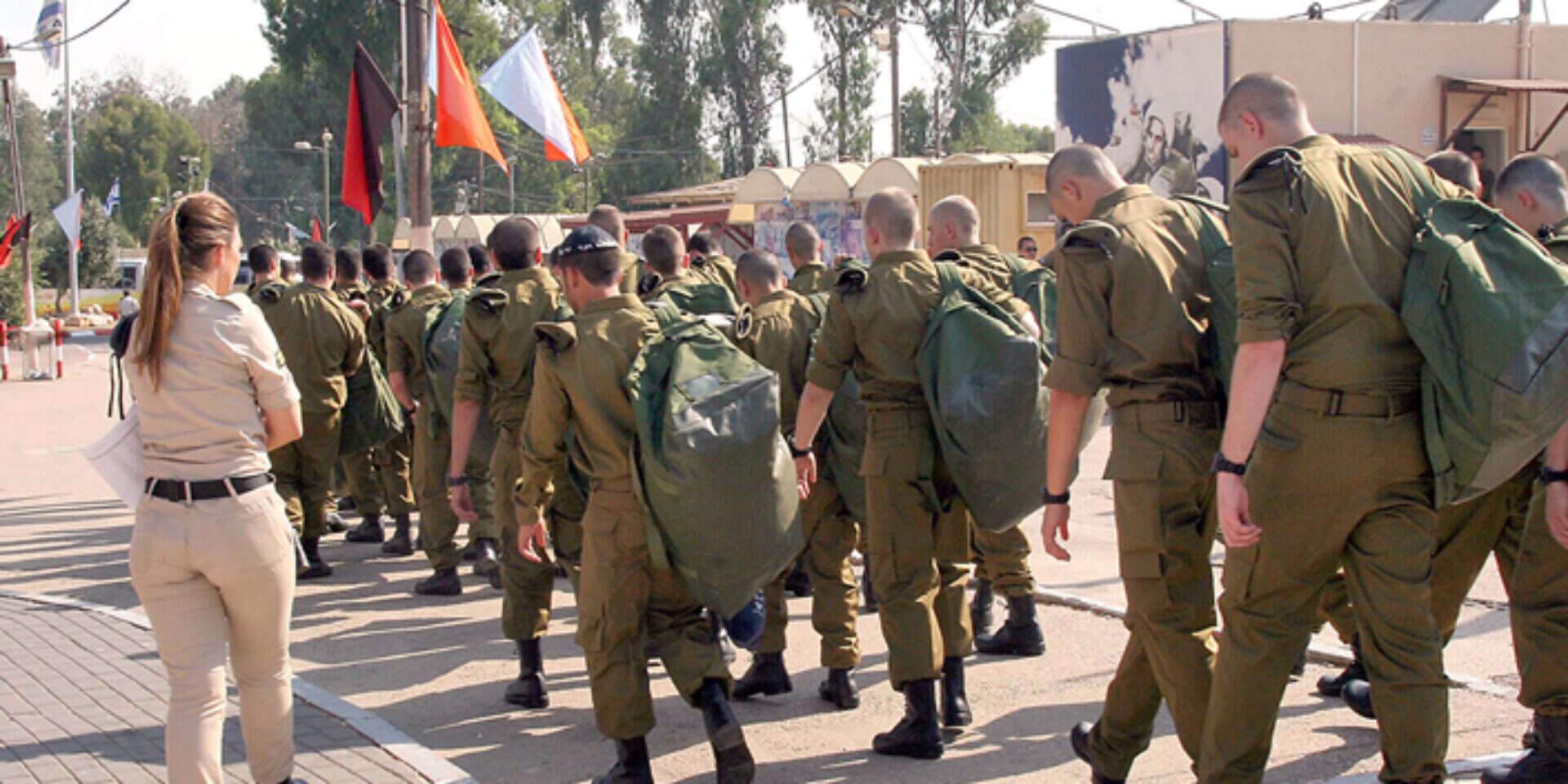מתגייסים בבקו"ם. למצולמים אין קשר לידיעה , גדעון מרקוביץ' - ארכיון