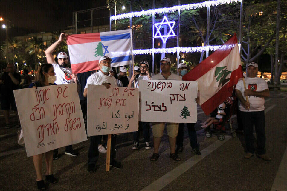 מצעד של לוחמי רצועת הביטחון בדרום לבנון מכיכר רבין למוזיאון תל אביב, לרגל 20 שנה לנסיגה , 
