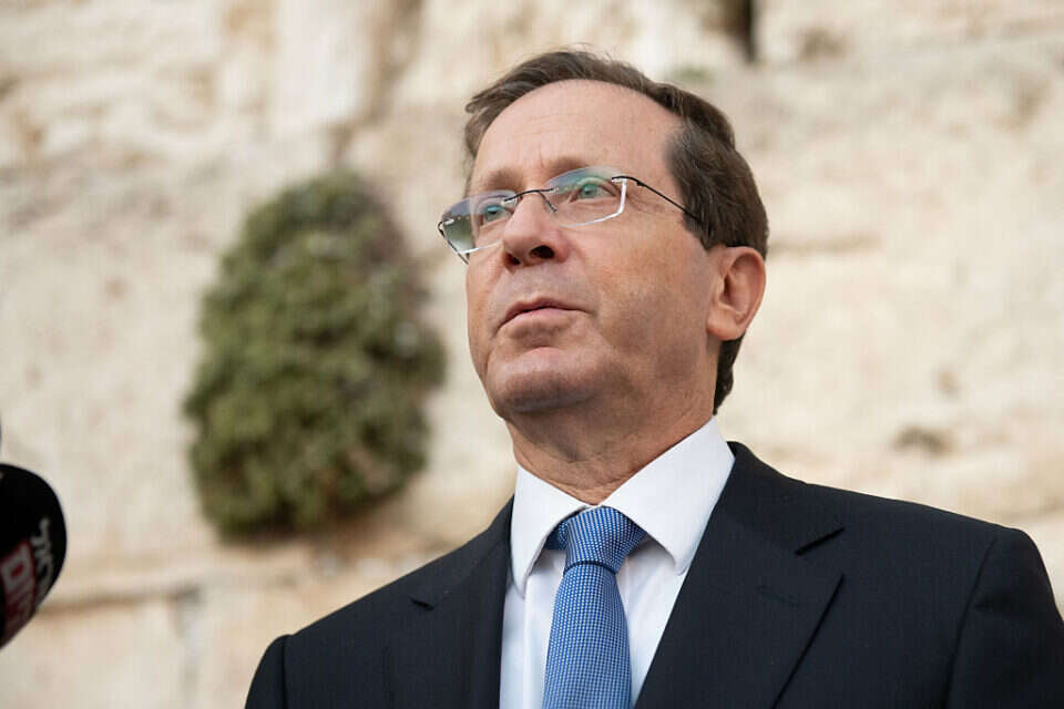 יצחק (בוז'י) הרצוג , שריה דיאמנט