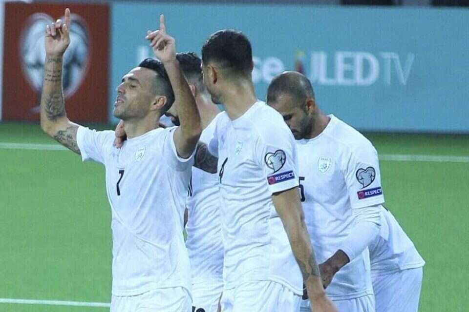 ערן זהבי כובש וחוגג באיי פארו , מתוך עמוד האינסטגרם של ההתאחדות לכדורגל