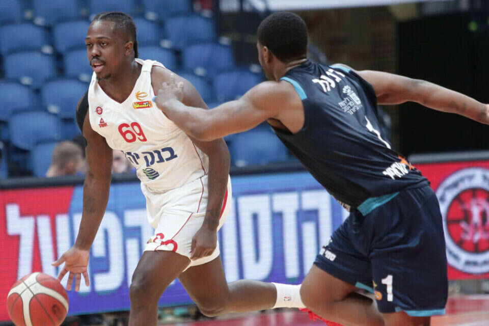 בראון. הפועל ת"א הלכה על בטוח , דני מרון