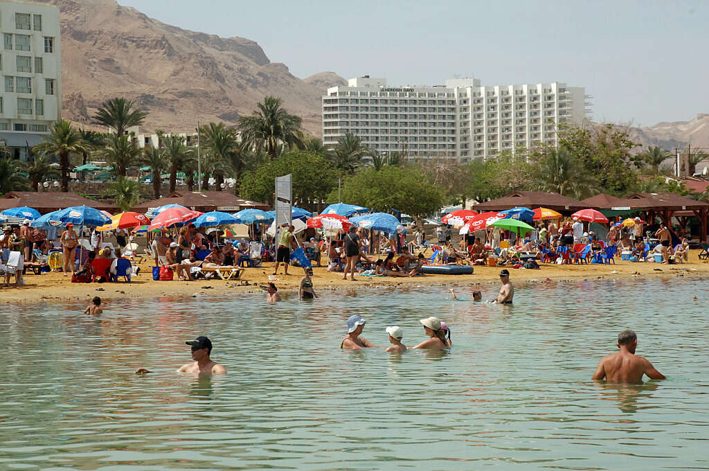 גבר כבן 70 טבע למוות בעין בוקק