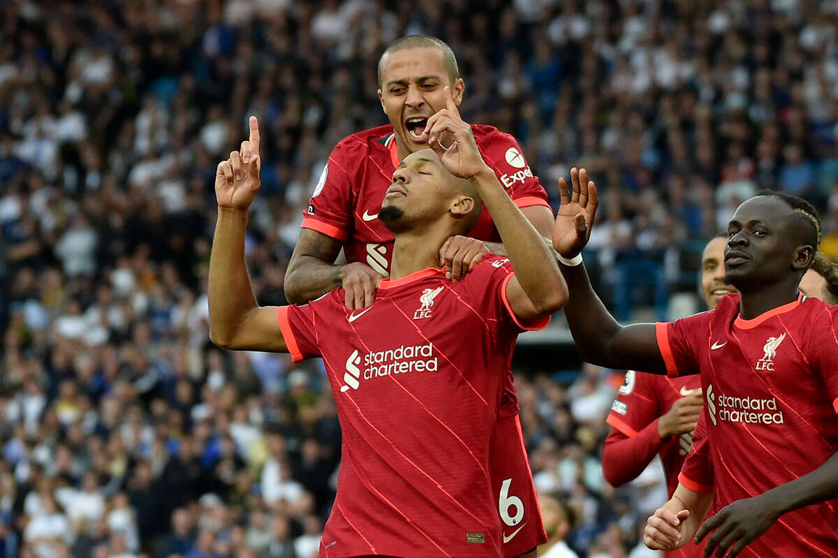 נצמדה לפסגה: 0:3 לליברפול על לידס