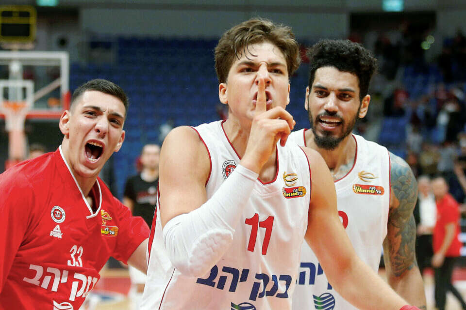 אדם אריאל. הקפטן החדש של ירושלים // אלן שיבר ,