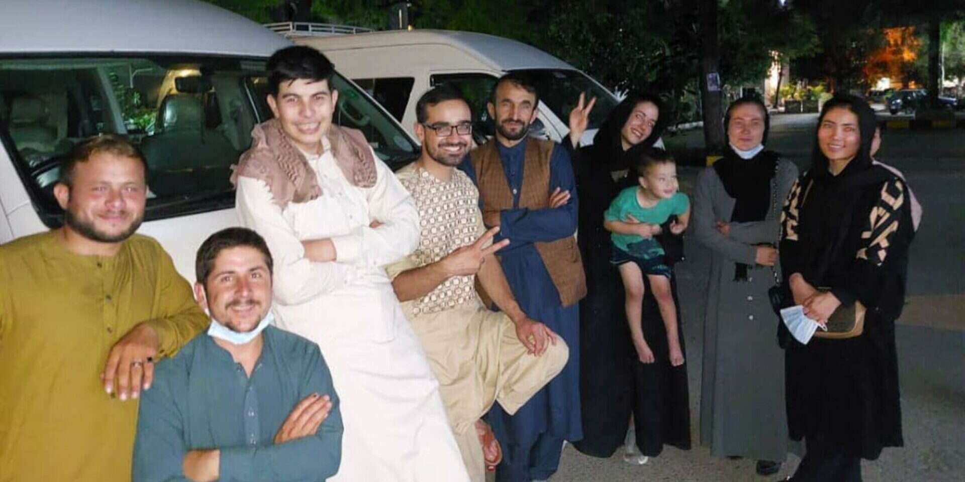 בתום החילוץ , ללא קרדיט