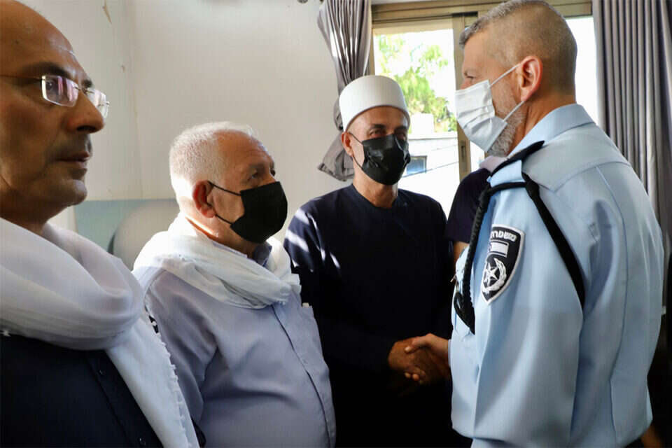 נציגי המשטרה בהלוויה , הרצי שפירא