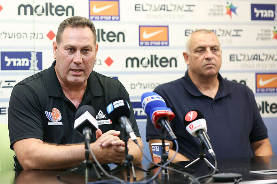 גודס עם עמוס פרישמן. יוצאים לדרך , דני מרון