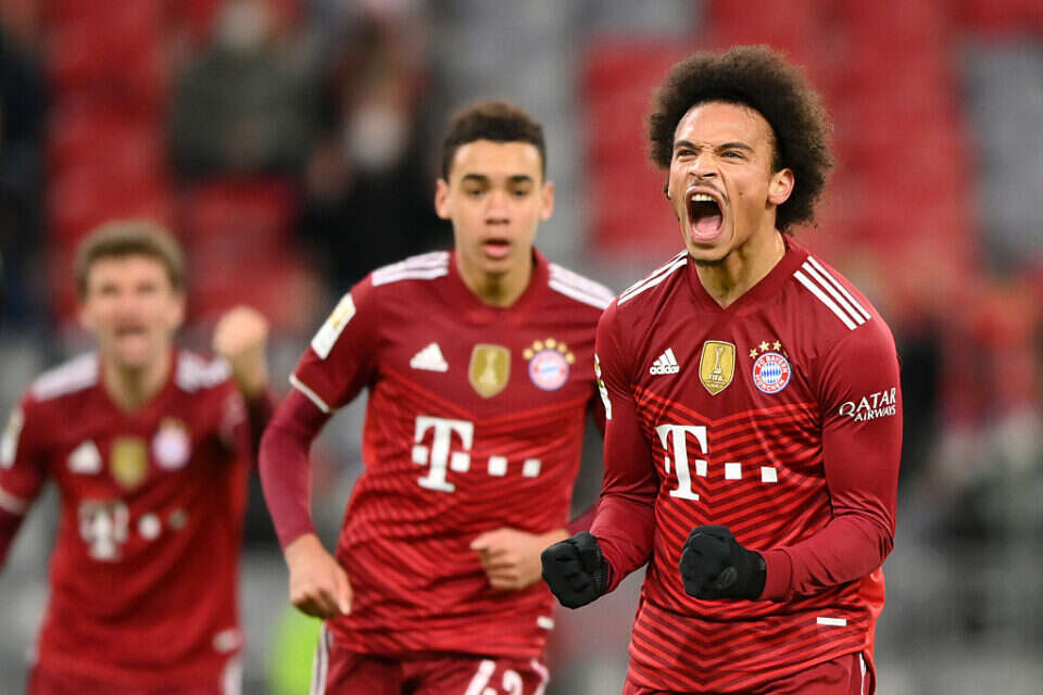 סאנה חוגג באליאנץ ארנה , Getty Images