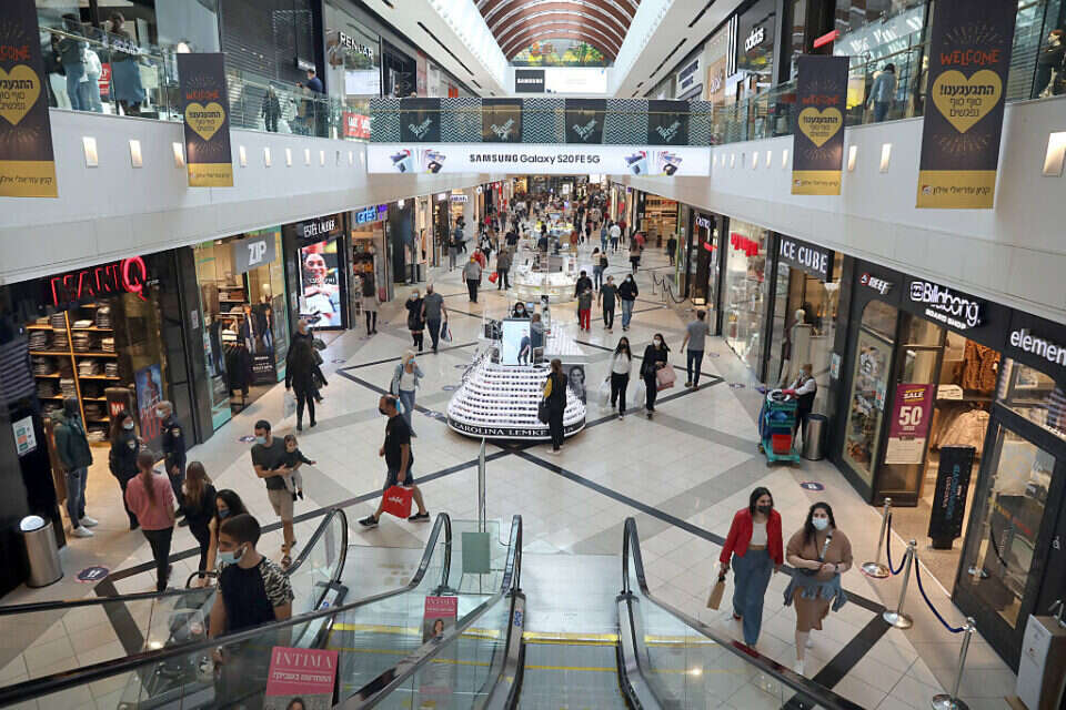 After the abolition of bracelets in malls the confusion among