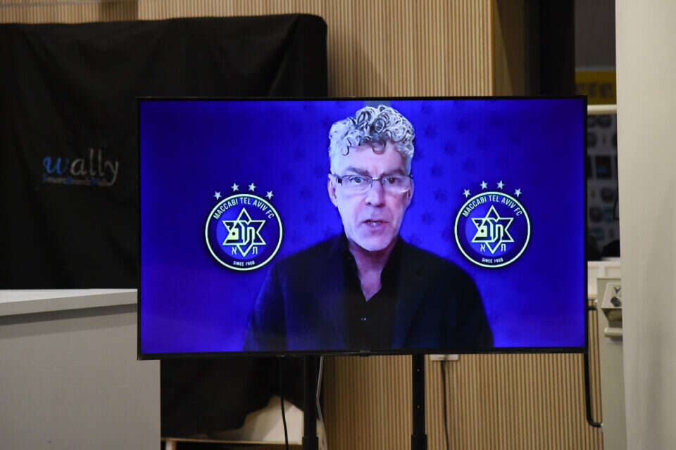 מיטש גולהאר על המסכים , ברני ארדוב