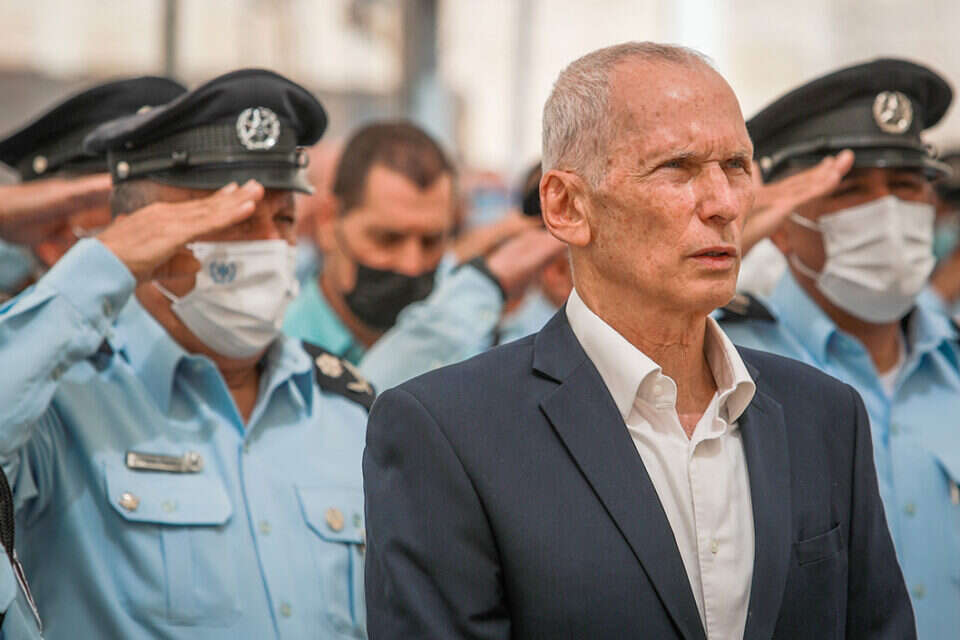 דעות שיש להן ביקוש בקרב תומכי העבודה. השר בר־לב // צילום: אורן בן חקון , 