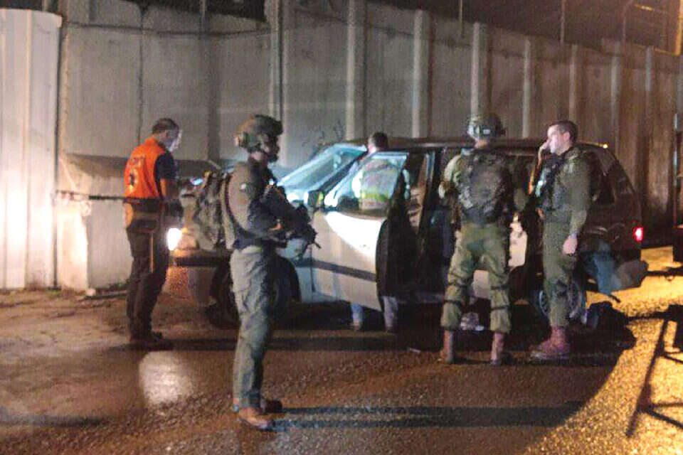 כוחות הביטחון בזירת פיגוע הירי במאחז חומש , דוברות איחוד הצלה
