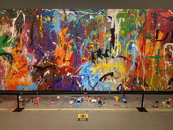 היצירה שהושחתה בטעות, בדרום קוריאה, שלשום // צילום: רויטרס