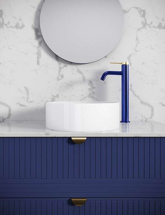 ברז כחול בחלל הרחצה יעניק נקודת צבע משמעותית שהלקוח יתחבר אליה וירגיש מיוחד בזכותה. ברז ICE מבית חמת