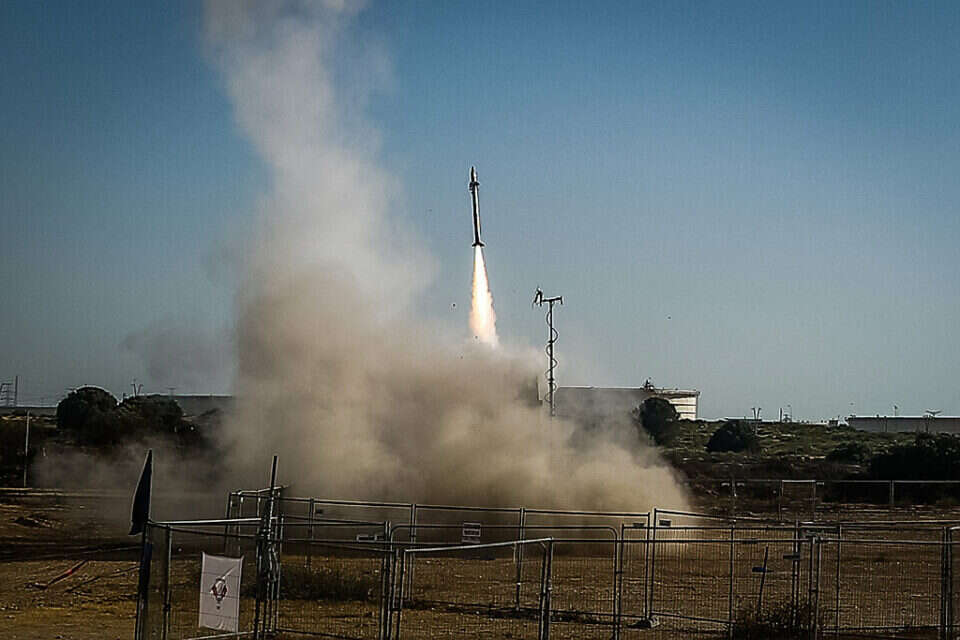 רקמו עסקת טילים משוטטים עם סין , 